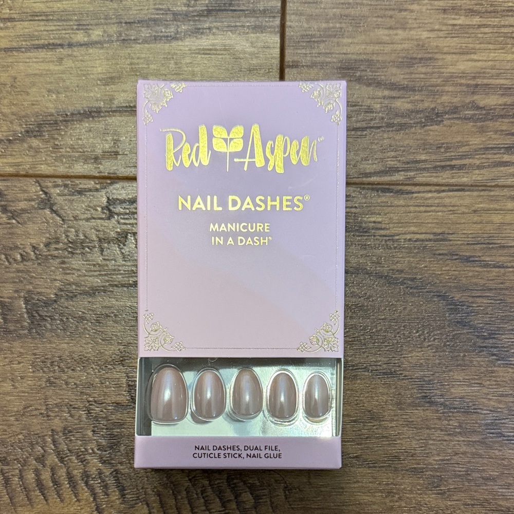 Red Aspen Pink Nail Dashes